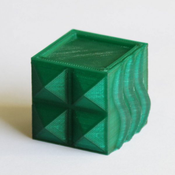 vert translucide - PLA Impression 3D - Cube PLA vert translucide
